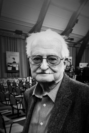 Марлен Хуциев profil kép