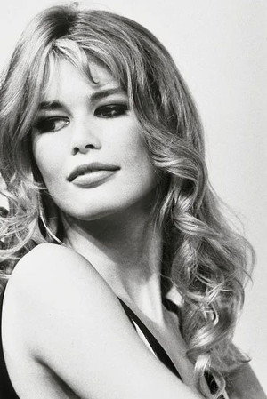 Claudia Schiffer profil kép
