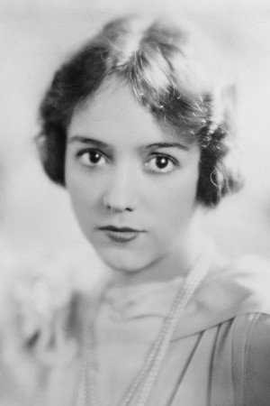 Sylvia Field profil kép
