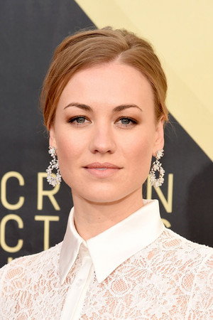 Yvonne Strahovski profil kép
