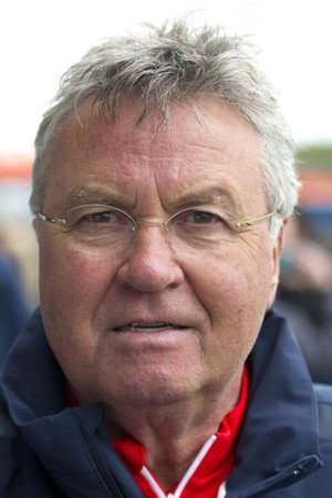 Guus Hiddink profil kép