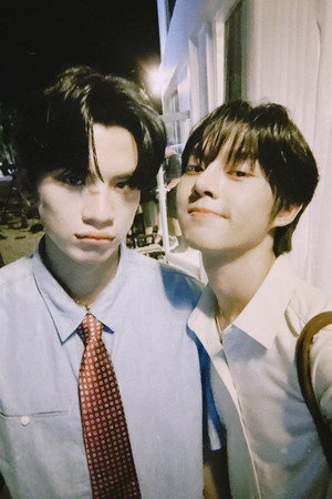ด้วงกับเธอ poszter