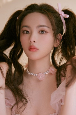 杨超越 profil kép