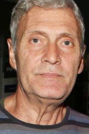 Αλμπέρτο Εσκενάζυ profil kép