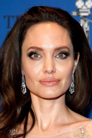 Angelina Jolie profil kép