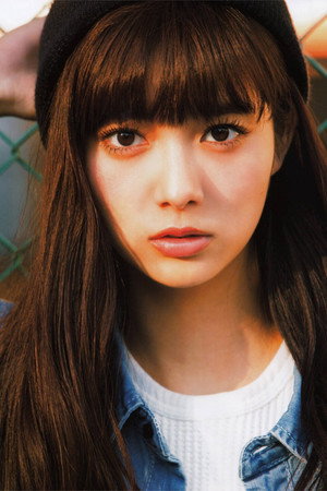 新川優愛 profil kép