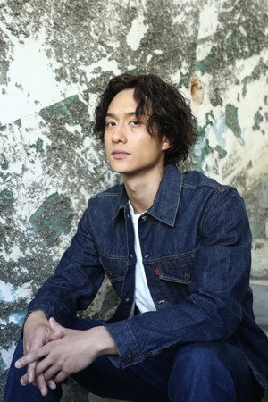 劉俊謙 profil kép
