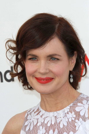 Elizabeth McGovern profil kép