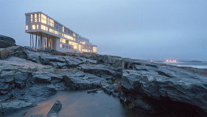Amazing Hotels: Life Beyond the Lobby kép
