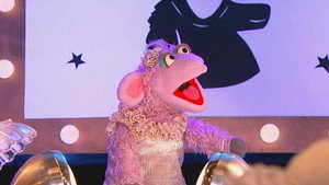 The Furchester Hotel 2. évad Ep.14 14. epizód