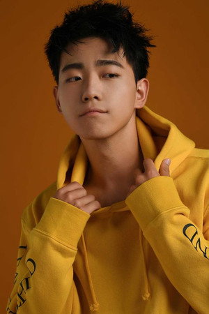 甄子琦 profil kép