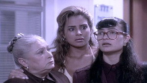 Betty, a csúnya lány 1. évad Ep.272 272. epizód