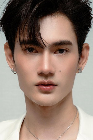 นเรศ พร้อมเผ่าพันธ์ profil kép