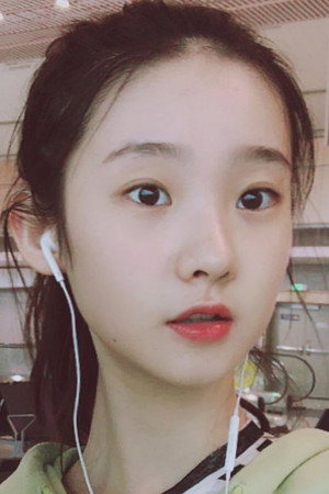 张艺凡 profil kép