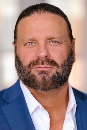 James Cox profil kép