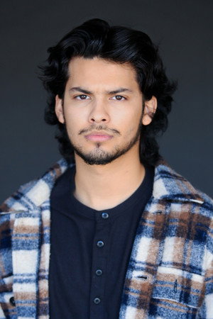 Xolo Maridueña profil kép