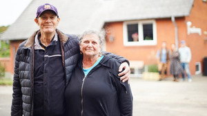 I Hus til Halsen 14. évad Ep.6 6. epizód