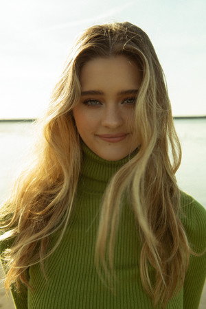 Lizzy Greene profil kép