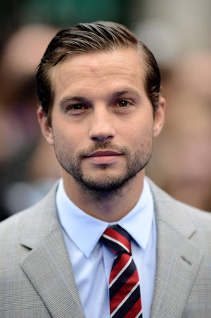 Logan Marshall-Green profil kép