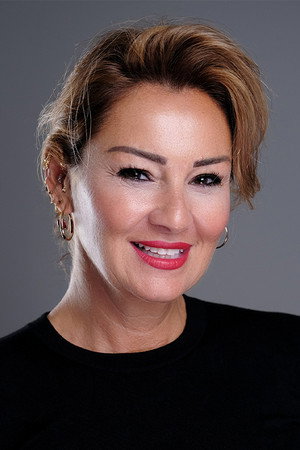 Pınar Altuğ profil kép
