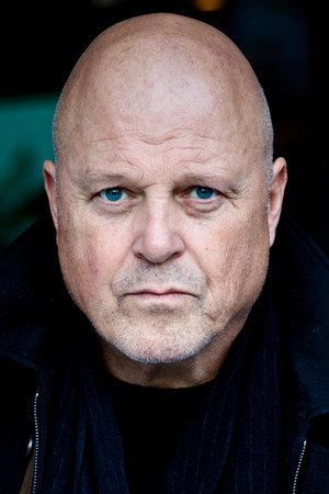 Michael Chiklis profil kép