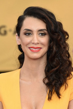Mozhan Navabi profil kép