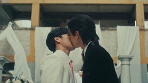 ทำไมต้องเป็นเธอทุกที kép