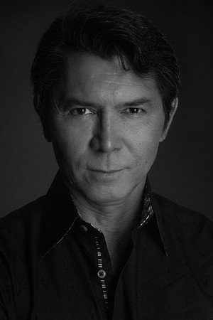 Lou Diamond Phillips profil kép