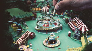 A képzelet világa – A Disney-parkok története kép