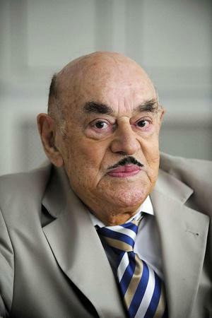 Artur Brauner profil kép