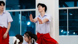 เพื่อนสนิทระวังคิดไม่ซื่อ kép