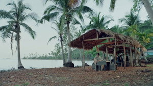 ที่สามของเธอ kép