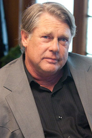 Graham Beckel profil kép