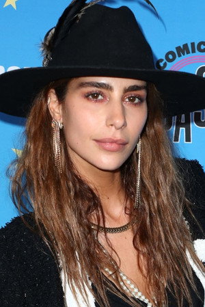 Nadia Hilker profil kép