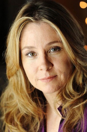 Megan Follows profil kép