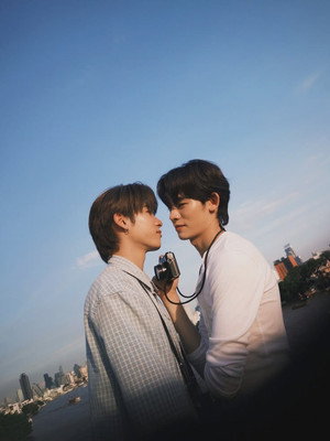 ด้วงกับเธอ poszter