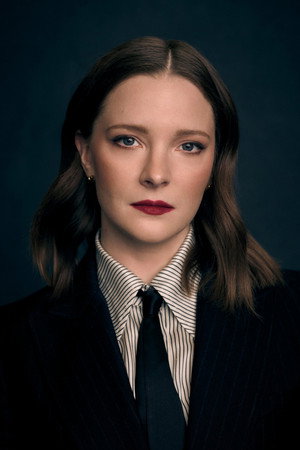 Morfydd Clark profil kép