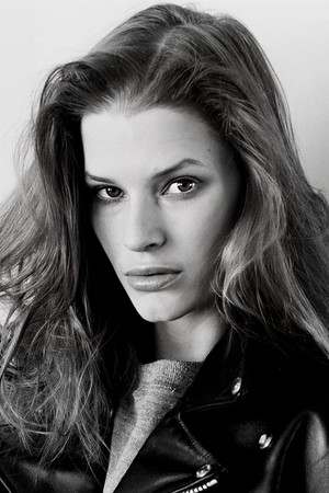 Kristina van Eyck profil kép