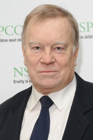 Nicky Henson profil kép