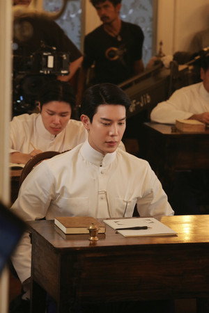 จาฤกรติชา poszter