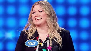 Celebrity Family Feud 3. évad Ep.1 1. epizód