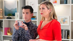 Grace és Frankie 2. évad Ep.8 8. epizód