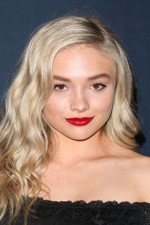 Natalie Alyn Lind profil kép