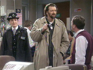 Drop the Dead Donkey 3. évad Ep.8 8. epizód