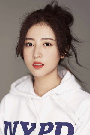周雨彤 profil kép