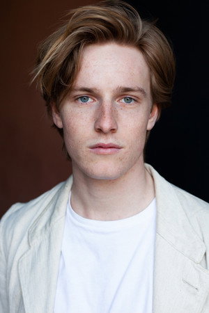 Louis Hofmann profil kép