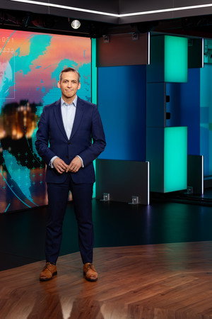 Compass Points: PBS News poszter