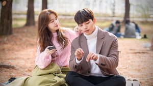 절대그이 kép