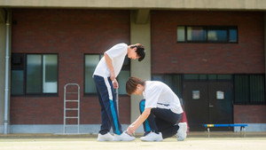 修学旅行で仲良くないグループに入りました kép