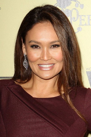 Tia Carrere profil kép